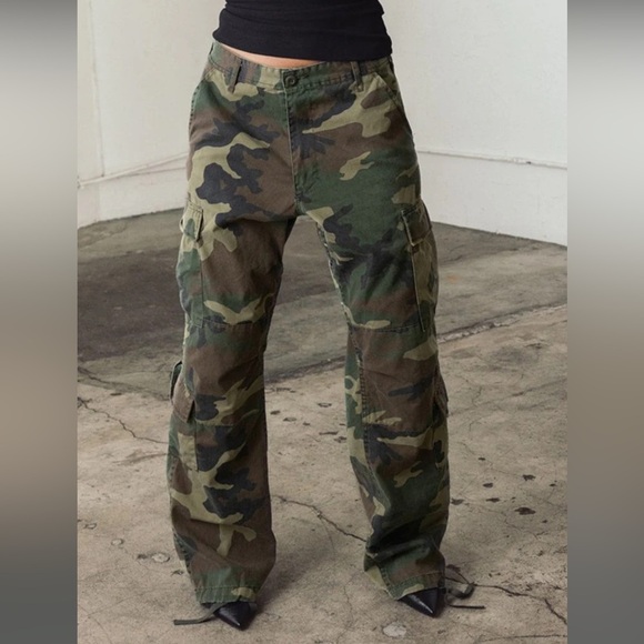 Local European Cargo pants - Picture 3 of 3